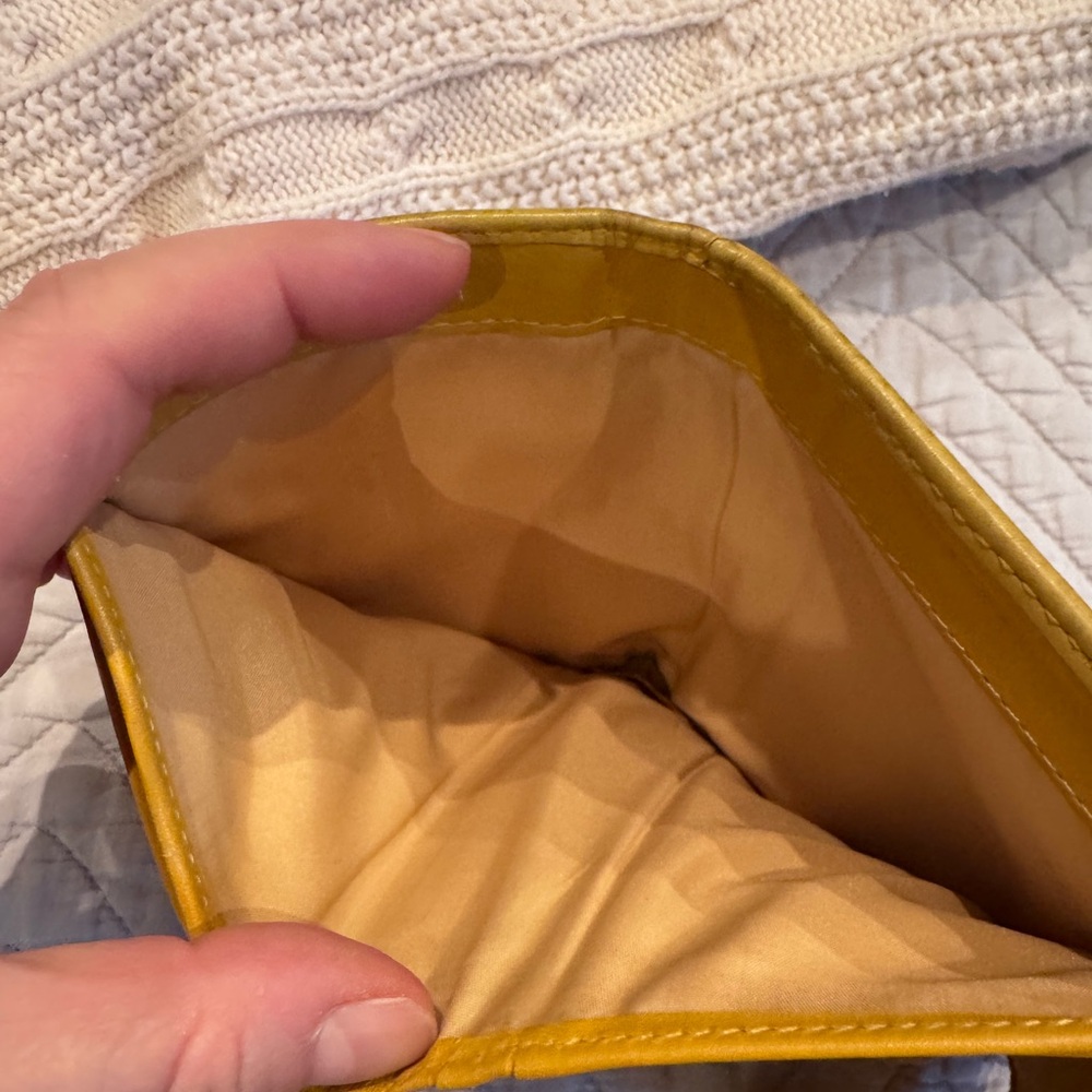 Vintage Coach Yellow Leather Wallet - Picture 6 of 7